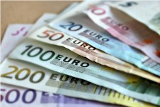 ING: Parita eura s dolarem je jen otázkou času. Posílení dolaru ... - Kurzy.cz