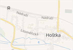 U školy v obci Hoštka - mapa ulice