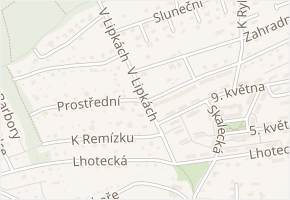 V lipkách v obci Mníšek pod Brdy - mapa ulice
