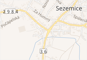 Husovo náměstí v obci Sezemice - mapa ulice