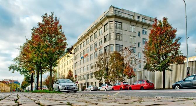 Revitalizace dvacetileté budovy Metropolitan Realizace projektu přinese zvýšení úspory energií