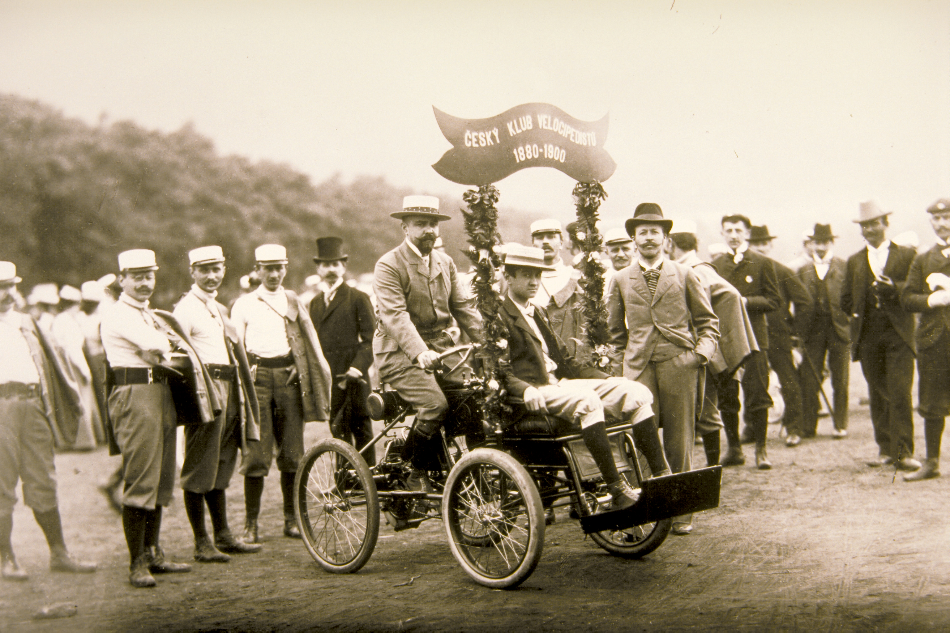 1900, Quadricykl