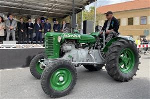 Prvod - historick traktory Zetor