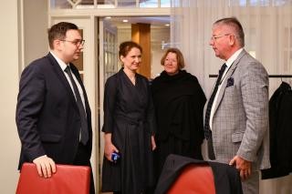 Ministr Jan Lipavsk vyjdil podporu ke vstupu vdska a Finska do NATO