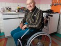 Prvním klientem byl 97letý druhoválečný veterán František Sochora, který obdržel skládací invalidní vozík.