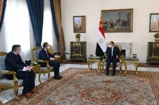 Ministr Kulhnek navtvil Egypt, podpoil esk podniky i vojky