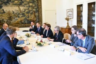 Ministr Lipavsk pijal prezidentku Evropsk banky pro obnovu a rozvoj