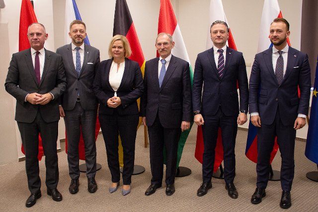Setkn ministr vnitra zem V4, Nmecka a Rakouska v Szegedu