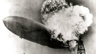 Znamen Hindenburg ohlauje trn krach. U zase 