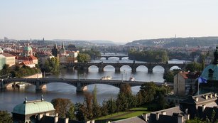 7 dvod, pro investovat do nemovitost v Praze