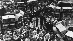 Vrt se akciov trhy do roku 1982 aneb Jak byla nlada na zatku bho trendu, kter trval 19 let?
