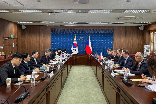 Jednn smen esko-korejsk komise 