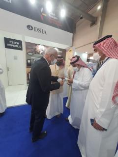 Velvyslanec J. Koudelka a ministr vnitra Bahrajnu Sheikh Rashid bin Abdulla Al Khalifa