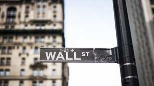 Tvrdohlav Wall Street aneb Bk nikdy neumr