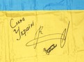 podepsaná ukrajinská vlajka