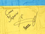 podepsan ukrajinsk vlajka