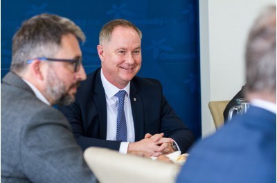 Ministr kolstv Petr Gazdk v Olomouci. Potkal se s uiteli i krajskmi radnmi