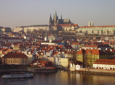 Dlouhé povolovací procesy Česko poškozují