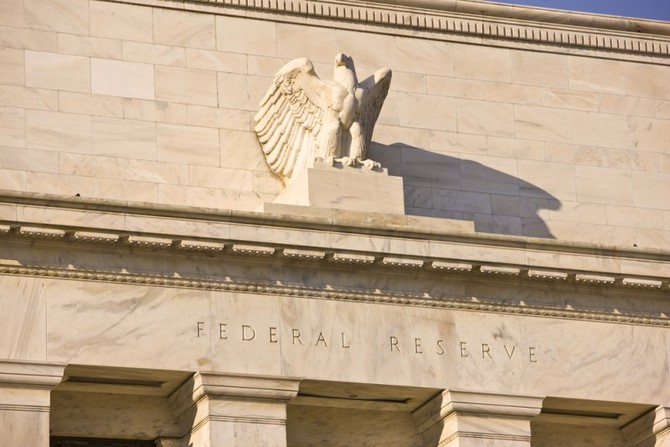 Fed to s utahovnm peene, obv se ekonom Mankiw