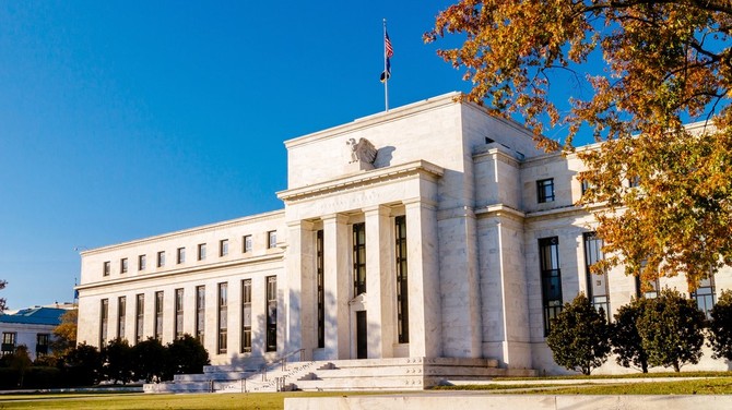 Fed poprv od roku 2018 zvil rokov sazby