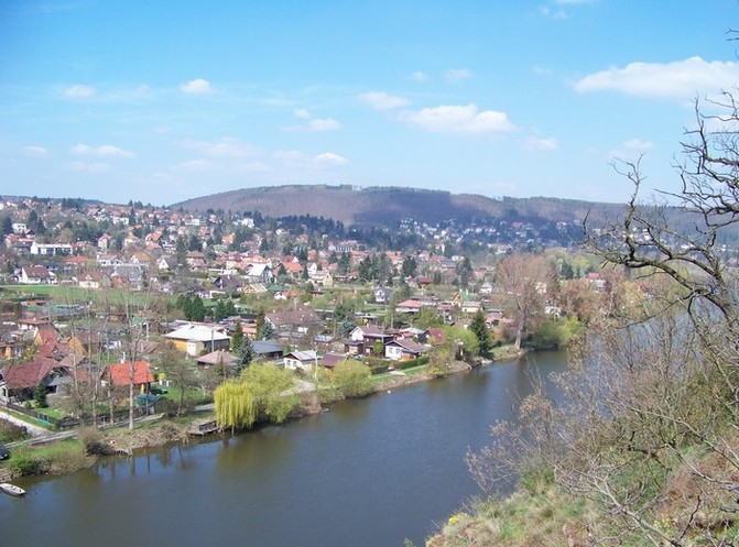 Černošice jsou příkladem rodinného bydlení Přesun do vesnic s dojezdem k většímu městu