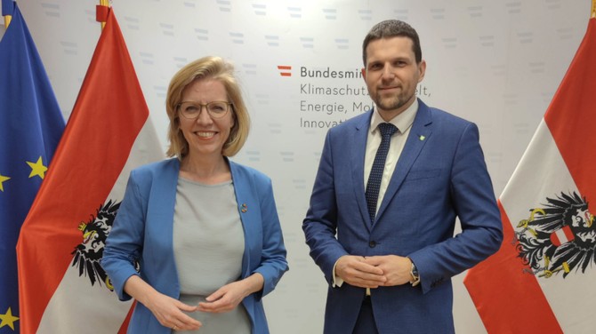 Ministr Hladk se ve Vdni setkal s rakouskou ministryn ivotnho prosted Gewessler, tmatem byla i energetick transformace