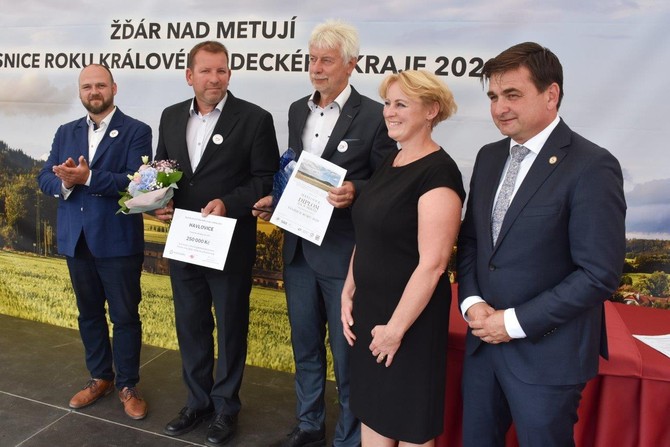 r nad Metuj oslavil titul Vesnice roku 2022 Krlovhradeckho kraje