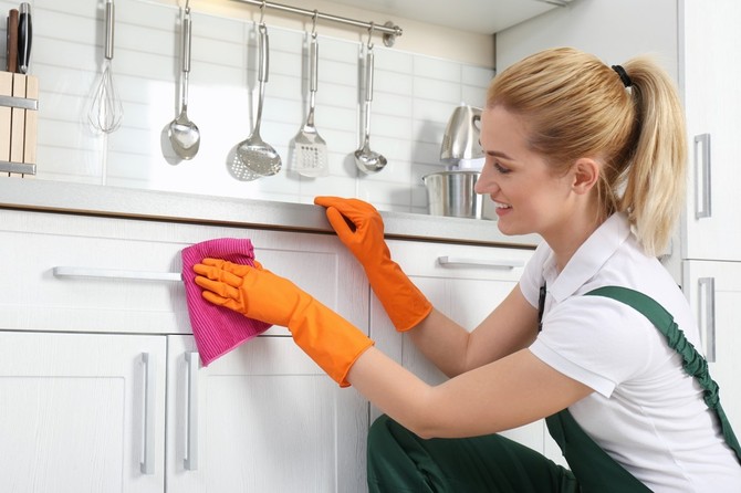 68 % majitelů se stresuje s údržbou svého domu