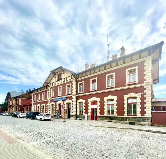 Vpravn budova ve Vesel nad Lunic prola kompletn rekonstrukc