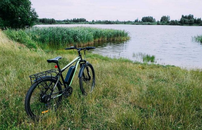 Zájem o jízdní kola a elektrokola je enormní Elektrokola si lidé oblíbili pro usnadnění jízdy