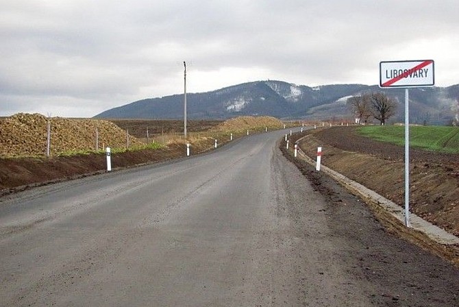 Silnice z Loukova do Libosvr je v novm
