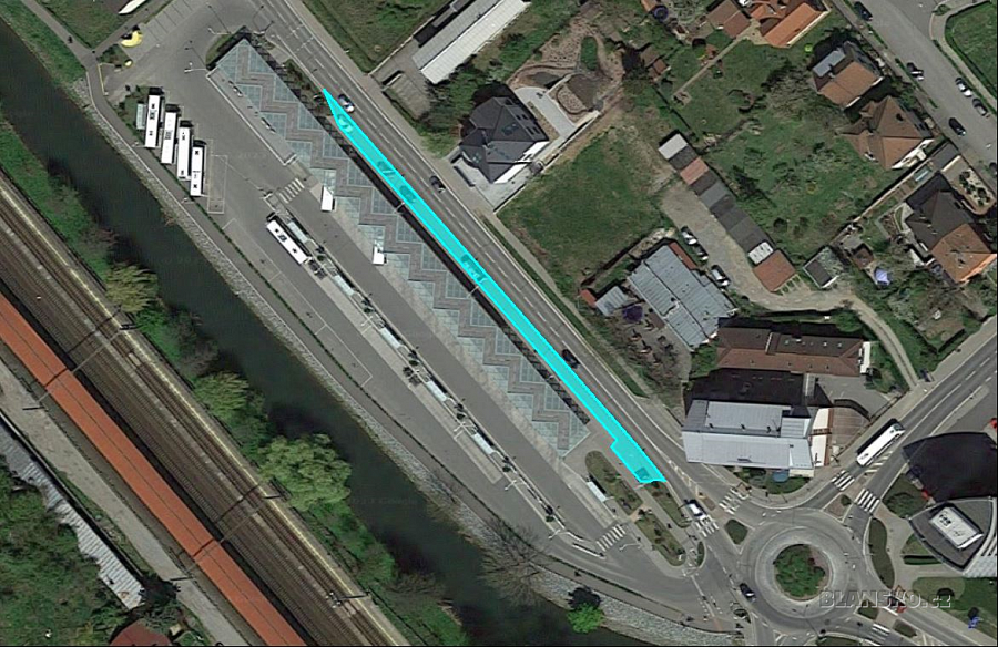 
                                Parkovit u autobusovho ndra podl ulice Svitavsk. ZDROJ: msto Blansko
                                    