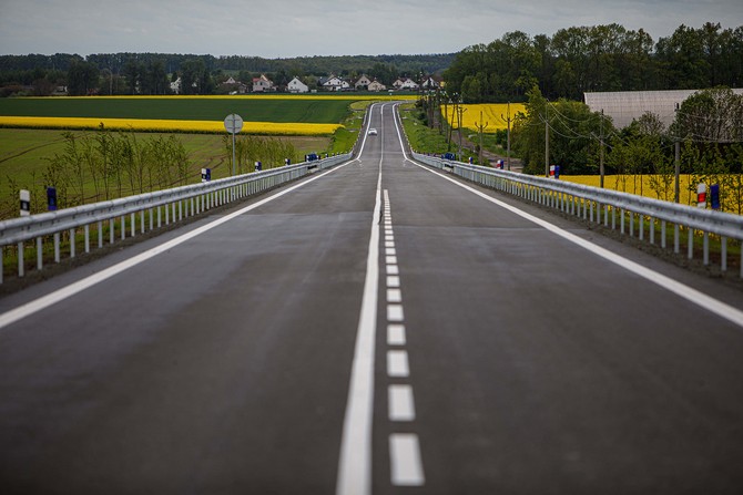 Krlovhradeck kraj chce letos do silnic investovat tm 1,7 miliardy korun