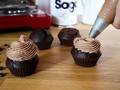 Čokoládové cupcakes s čokoládovo-kávovým krémem