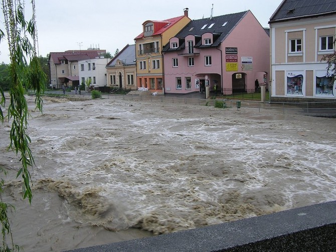 Zájemci o koupi nemovitosti riziko povodní řeší