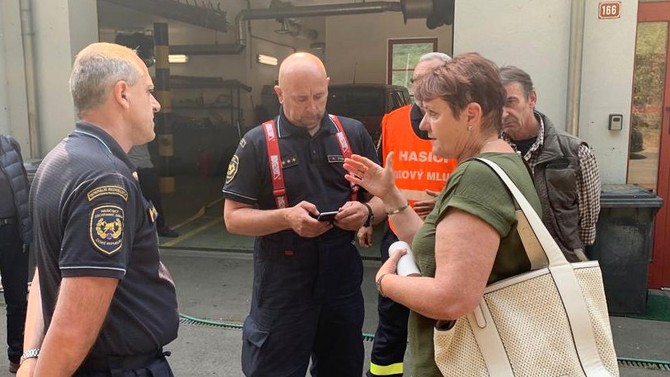 Ministryn Hubkov se vera dohodla s hasii na stenm uzaven vstupu do NP esk vcarsko
