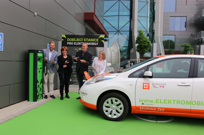 Liberec má novou dobíjecí stanici pro elektromobily