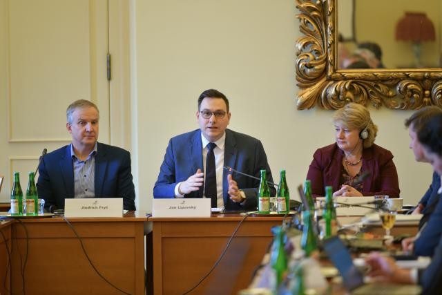 Ministr Lipavsk na pravidelnm zasedn sprvn rady esko-nmeckho fondu budoucnosti