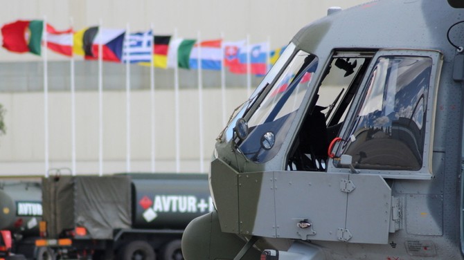 Evropsk vrtulnkov jednotky cviily nad Portugalskem. ei si pipsali nejdel pelet v na leteck historii