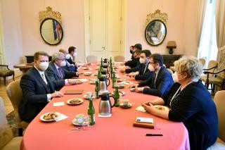 Ministr Lipavsk jednal s prezidentem Hospodsk komory R o spoluprci i dopadech rusk agrese proti Ukrajin